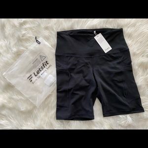 Women biker short with pockets